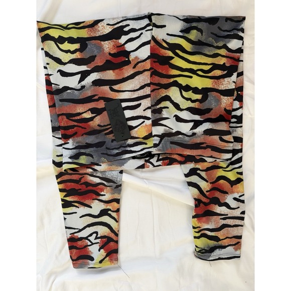 Ed Hardy Leggings - Picture 5 of 5